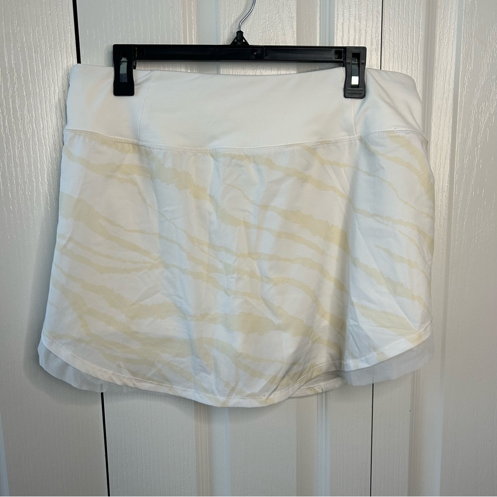 Calia Women’s Tulip Hem Skort Animal Print White & Yellow Skort Large NWT